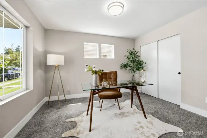 Main level bedroom/office space
