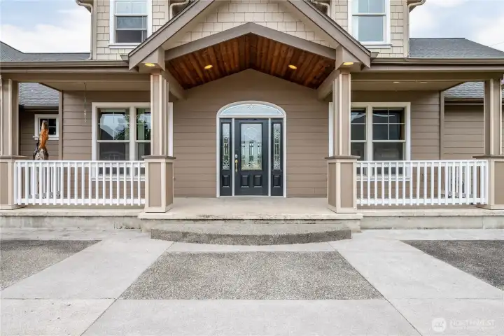 Elegant Entry Porch Elegant Entry Porch