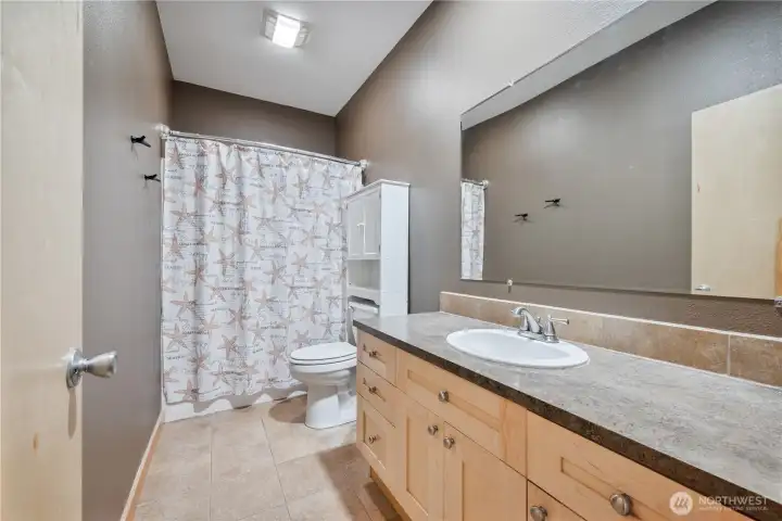 Hall Bath Hall Bath