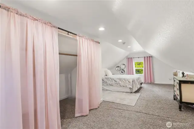 Upstairs bedroom