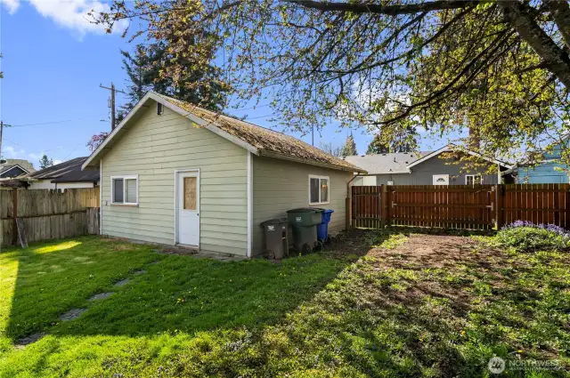 Yard access from large gate