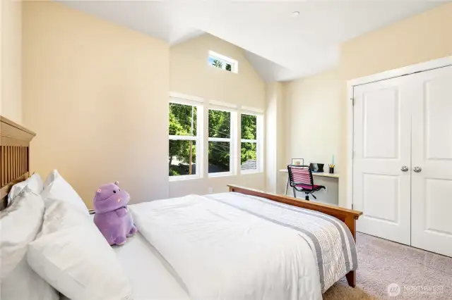 Wall of windows with a Stargazer’s Portal—watch the stars from Bed!