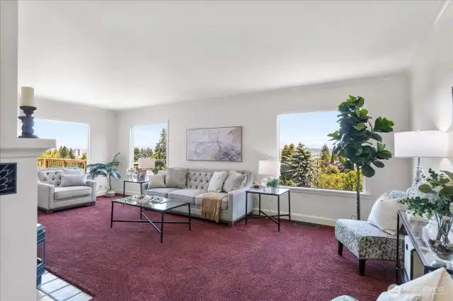 Wonderful natural light and eastern views