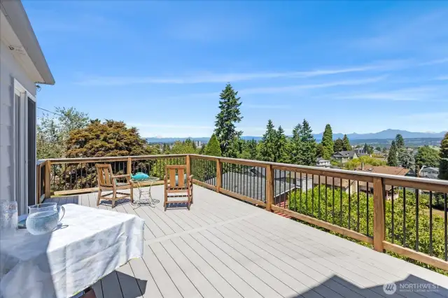 Large deck with spectacular views