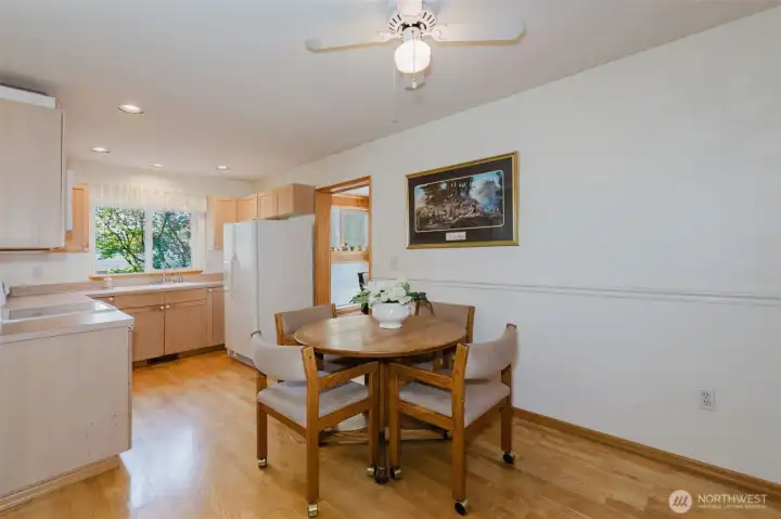 delightful eating area and Kitchen space