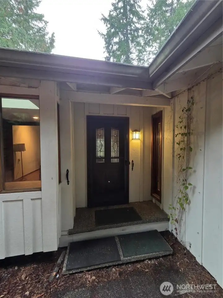 Front enter on Main level