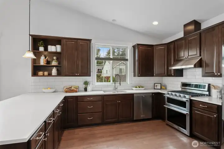 Another view of the kitchen.