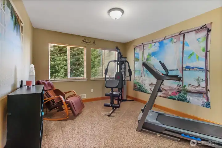 Bedroom 5/Flex/Office space (3 bed septic)