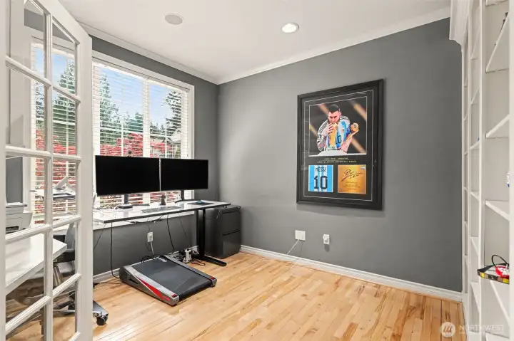 Den on man floor