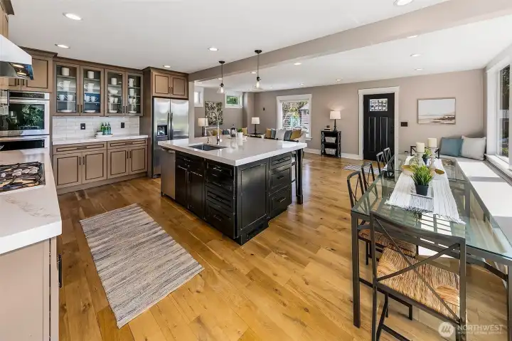 Open and airy kitchen and dining