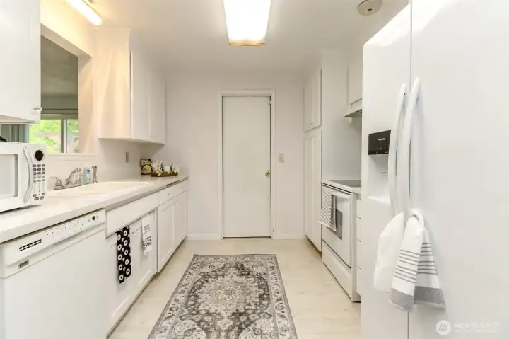 Bright open kitchen Bright open kitchen