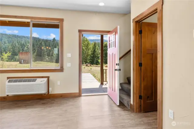 Custom millwork paired with hardwood floors; this cabin is a blank slate waiting for you to make it your very own.