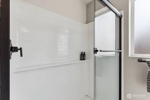 Photos are for representation only.  Features, colors and selections may differ from photograph. See site agent for details.
