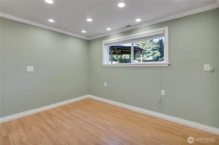 Bedroom 5 (would make a great office with all the lighting you could ever need!)