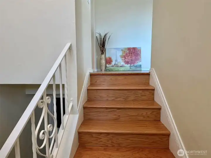 Stairs from entry going to upper floor