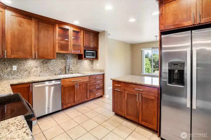 Beautiful, expansive chef’s kitchen.