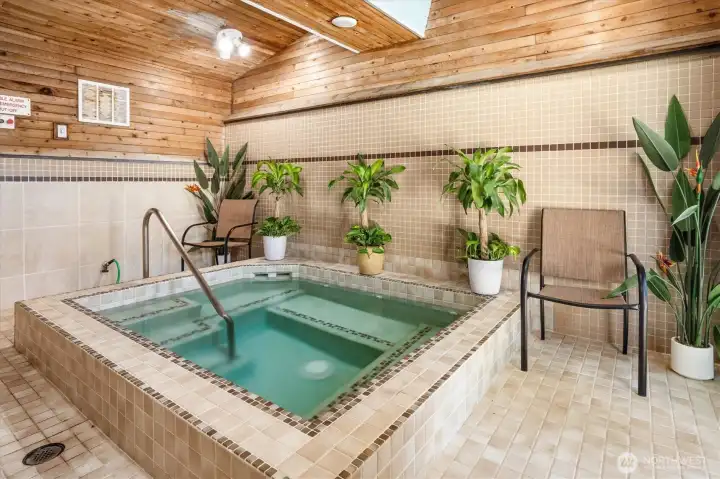 Covered clubhouse hot tub.