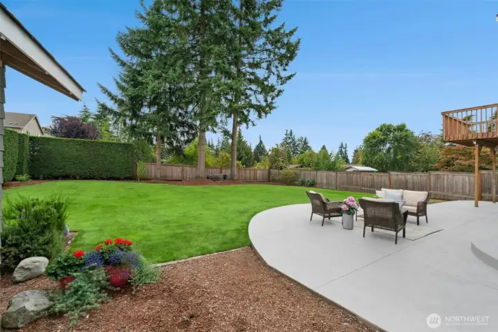 Located just minutes from Alderwood Mall, Downtown Lynnwood, and I-405 & I-5, this home offers easy access to shopping, dining, & commuting while providing a serene setting for daily life. Modern upgrades, abundant outdoor space, & a prime location in the Edmonds School District make this property a rare opportunity to enjoy comfort, convenience, & lifestyle in one complete package.