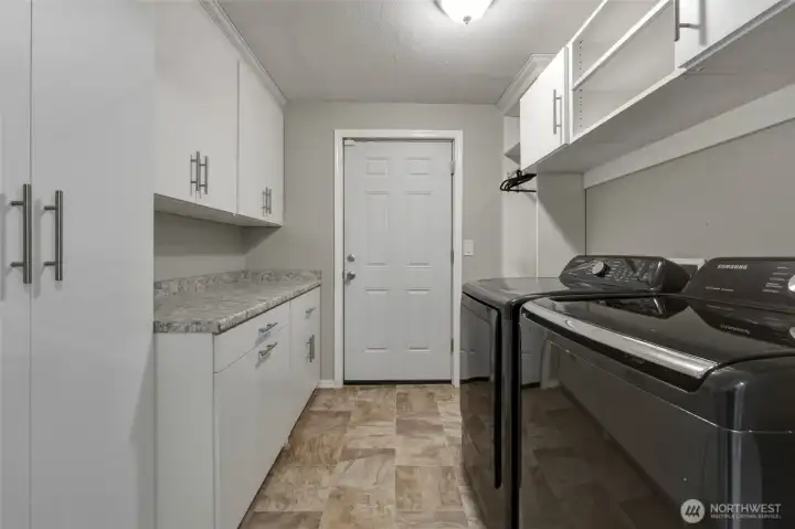 utility Room w/ additional cabinets and counter space utility Room w/ additional cabinets and counter space