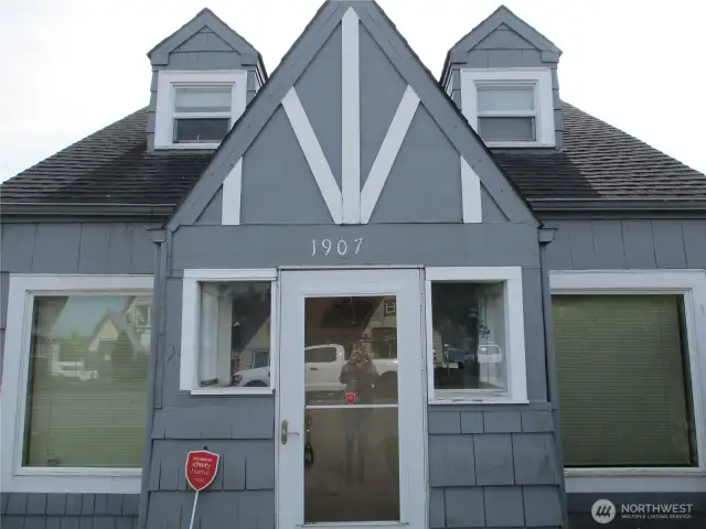 Enclosed front porch
