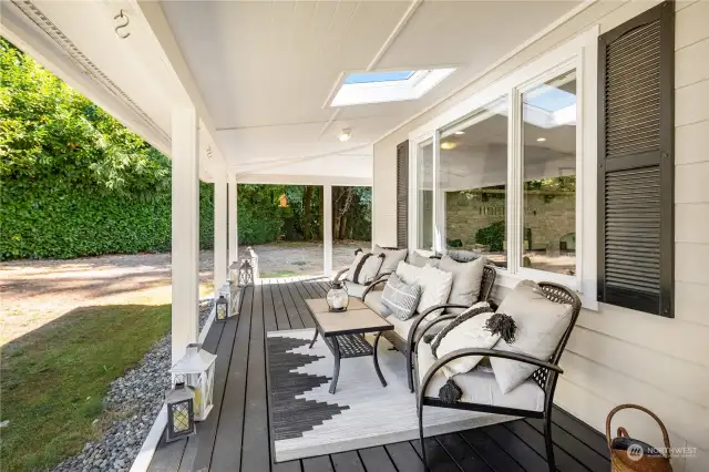 Dreamy front porch entry