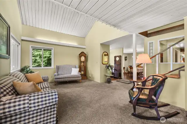 Spacious living room