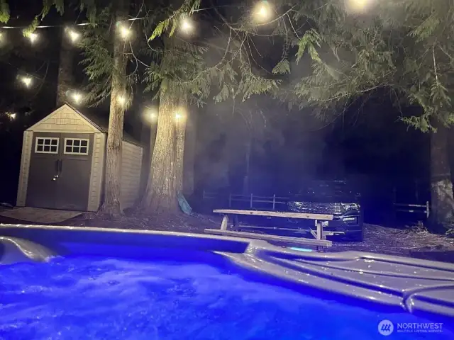 Night time hot tubbing
