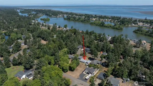 Duck Lake and the gorgeous Bay are just East of the home.
