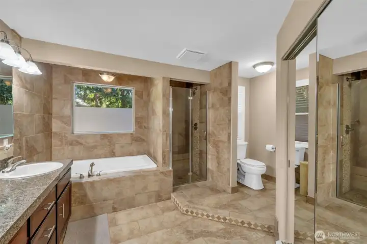 Beautiful primary 5-piece bath