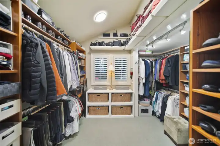 Primary bedroom walk-in closet.