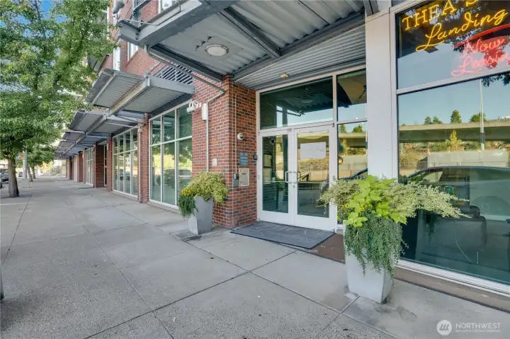 Front Entry to Theas Landing from Dock Street.