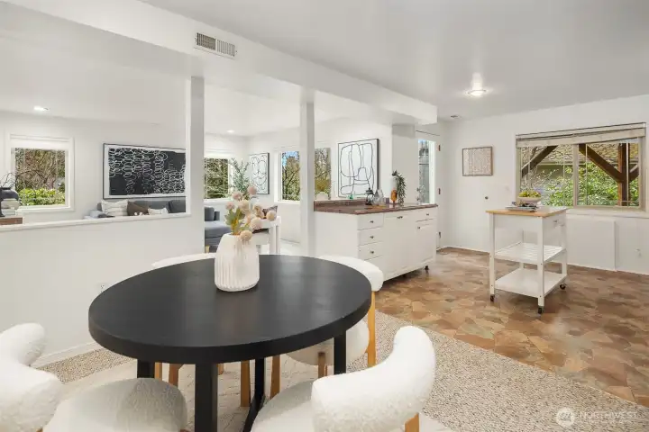 ADU Breakfast Nook/table area