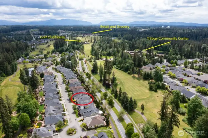 Wonderful Trilogy neighborhood, offering a beautiful setting of open spaces, walking trails, a golf course as well as amenities such as a clubhouse with restaurant and spa