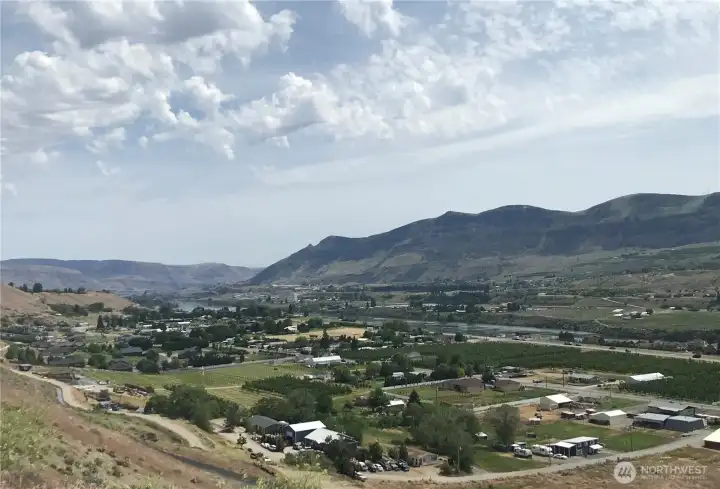 View looking towards Rocky Reach Dam