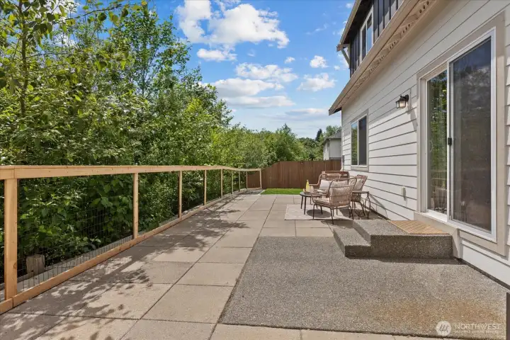 Stunning back patio, enjoys full greenbelt views and seclusion. Also immediate access to the side yards for garden space and play areas. Stunning back patio, enjoys full greenbelt views and seclusion. Also immediate access to the side yards for garden space and play areas.