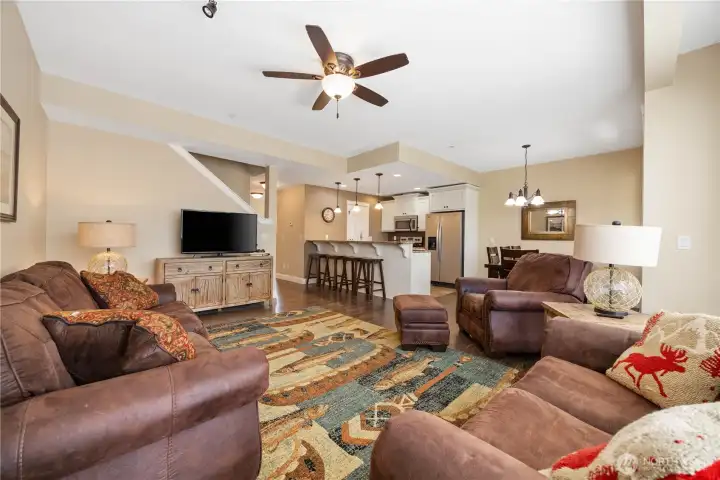 2nd floor living room 2nd floor living room
