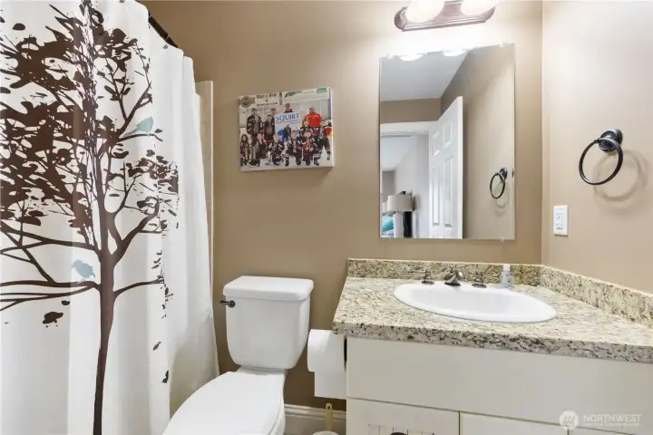 3rd floor en suite bedroom 2 3rd floor en suite bedroom 2