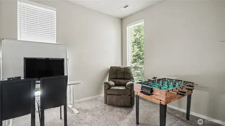 Sizable office features plenty of natural light! Sizable office features plenty of natural light!