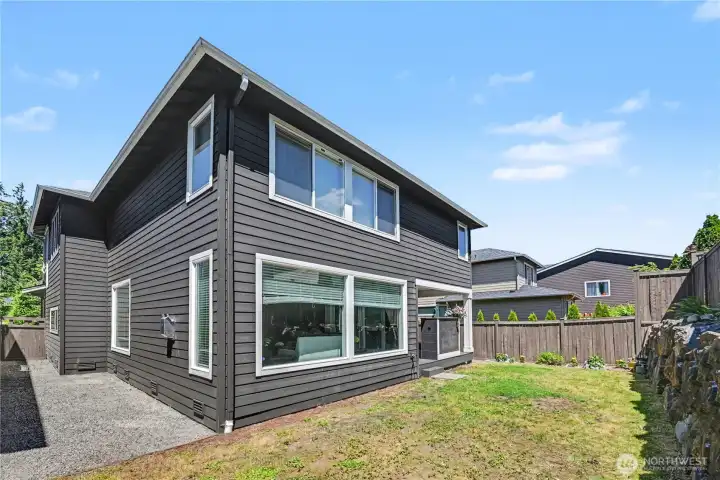 Enjoy the convenience of a low-maintenance graveled side yard with plenty of flexibility for storage or outdoor use. Enjoy the convenience of a low-maintenance graveled side yard with plenty of flexibility for storage or outdoor use.