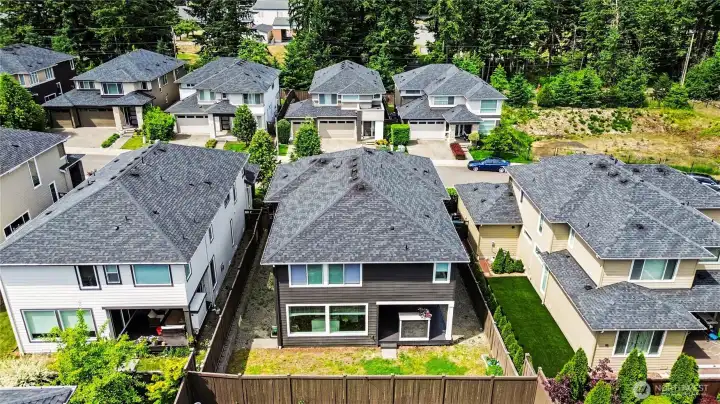 Within award-winning Tahoma Schools and convenient access to shopping, dining, and recreation. Within award-winning Tahoma Schools and convenient access to shopping, dining, and recreation.