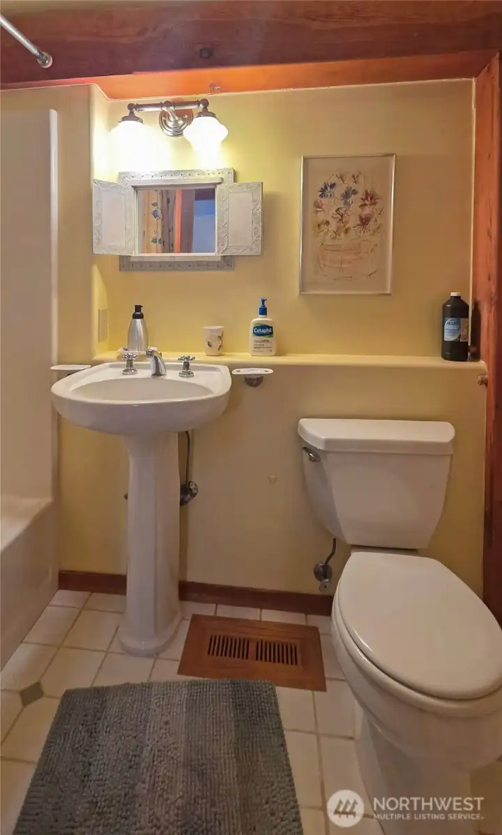 Upstairs bathroom Upstairs bathroom