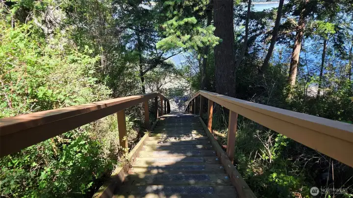 Stairs to the nearby community beach Stairs to the nearby community beach