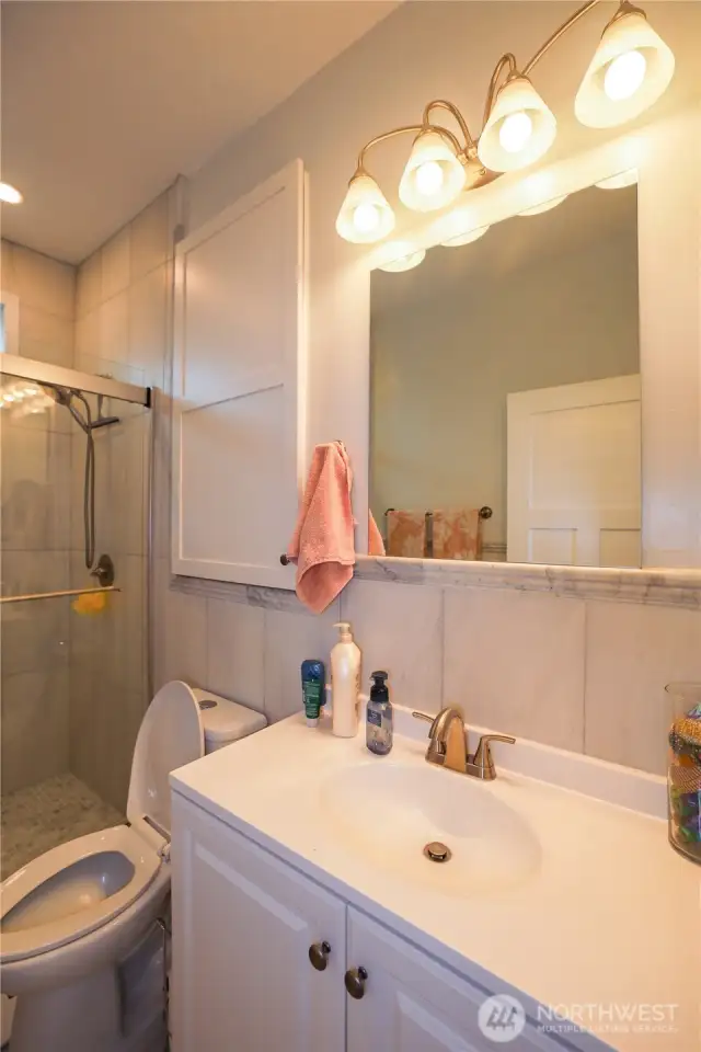 Main Bathroom