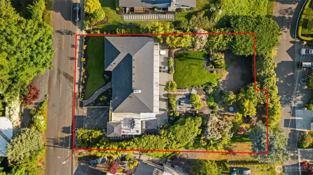Large & Private Level Lot