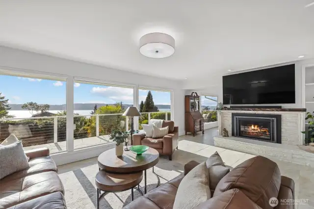 AMAZING Water Views Welcome you Home