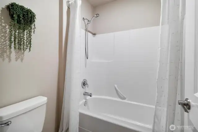 secondary bath
