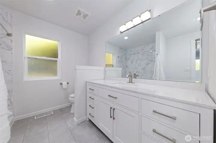 Check out this stunning bathroom!