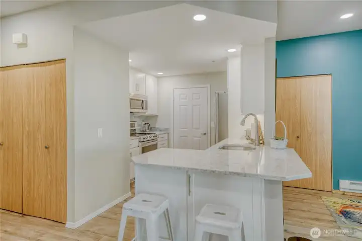 Eating bar for visiting with guests while cooking