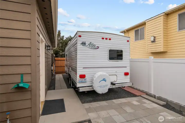 RV Parking with electrical
