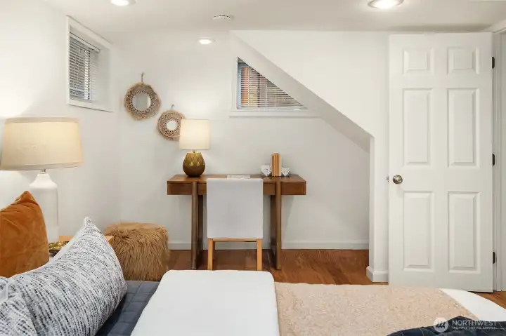 Sweet little niche...ahem